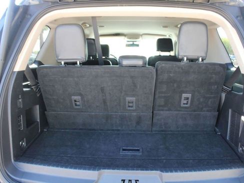Used 2024 Ford Expedition XLT AWD/4WD image 12