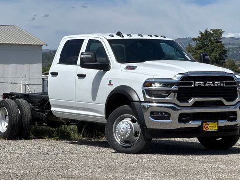 New 2026 RAM 5500 Tradesman w/ Chrome Appearance Group AWD/4WD image 2
