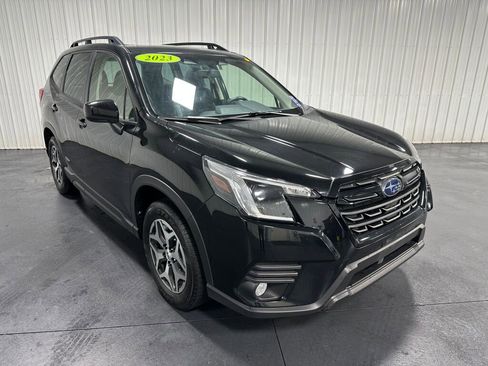 Used 2023 Subaru Forester Premium AWD/4WD image 2