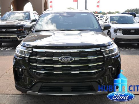 New 2026 Ford Explorer Active w/ Active Comfort Package RWD image 8