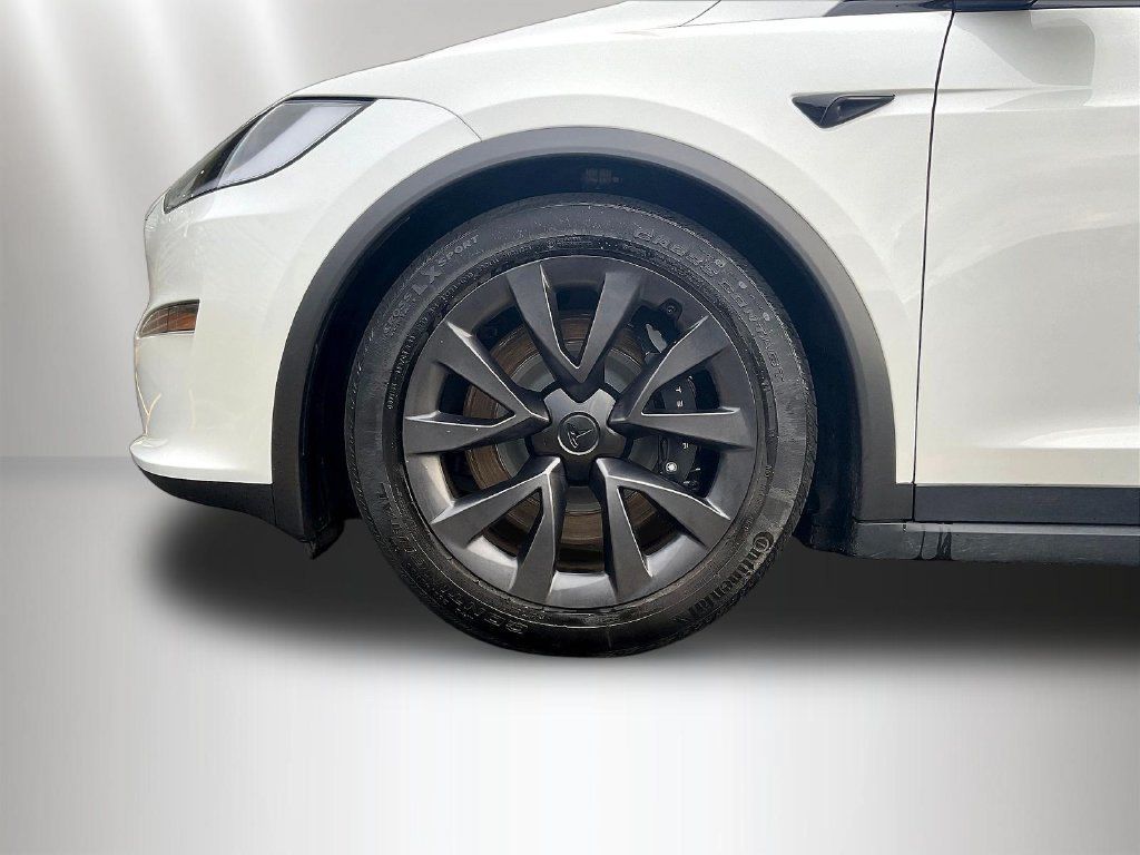 Used 2024 Tesla Model X AWD/4WD image 33