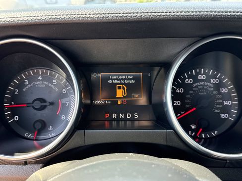 Used 2023 Ford Mustang Coupe RWD image 33