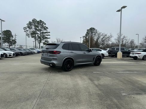 Certified 2025 BMW X5 sDrive40i w/ M Sport Package image 3