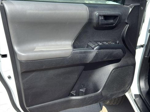 Used 2023 Toyota Tacoma SR w/ SR Convenience Package image 9