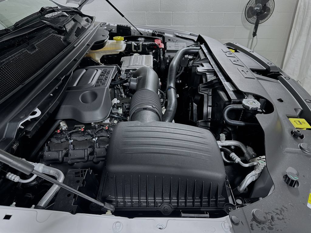 New 2026 RAM 1500 Big Horn AWD/4WD image 19