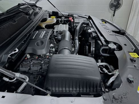 New 2026 RAM 1500 4x4 Crew Cab image 19