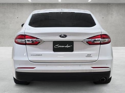 Used 2019 Ford Fusion SE image 15