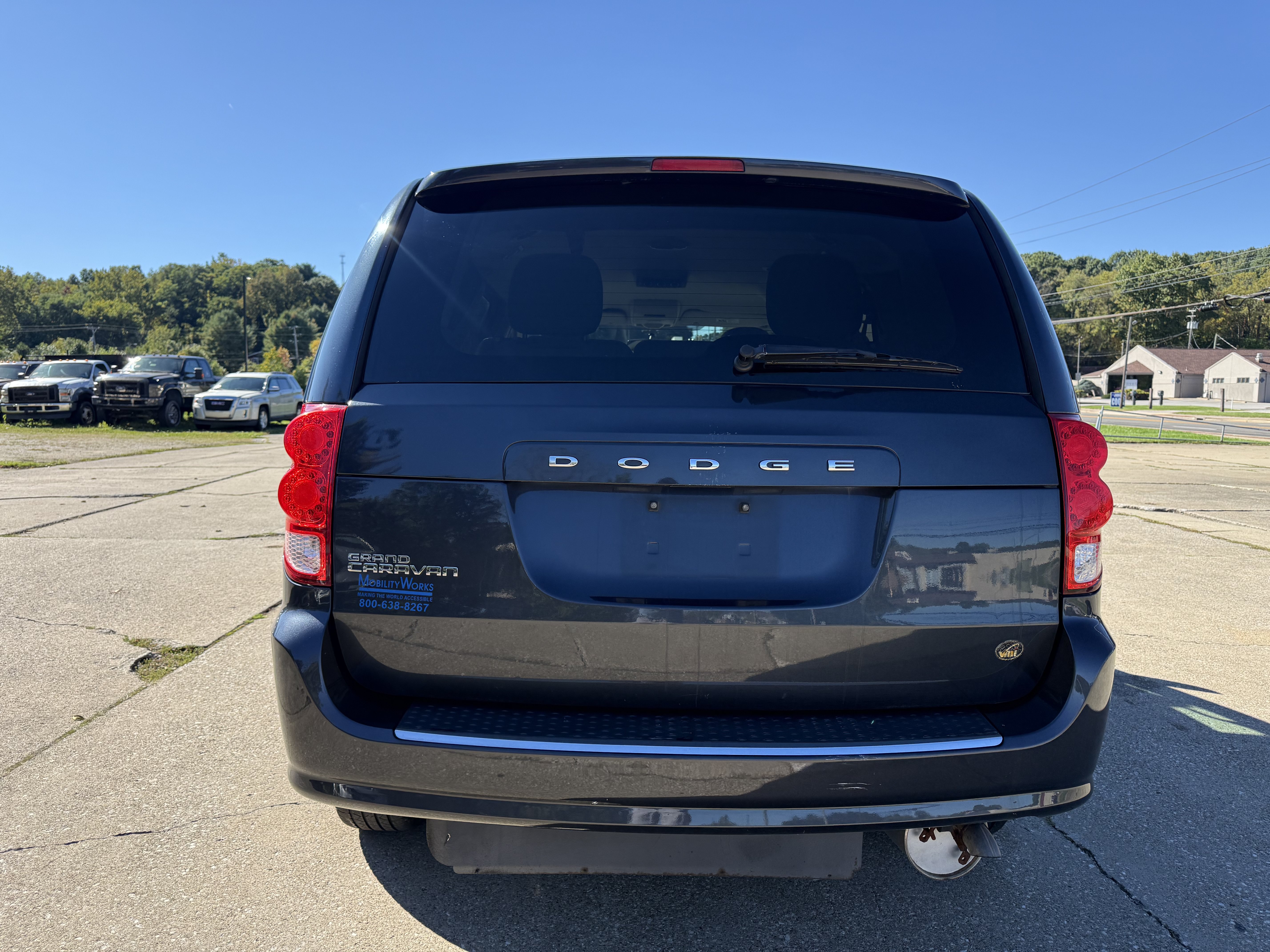 Used 2013 Dodge Grand Caravan SXT FWD image 9