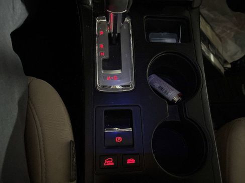 Used 2017 Subaru Outback 2.5i Premium image 22