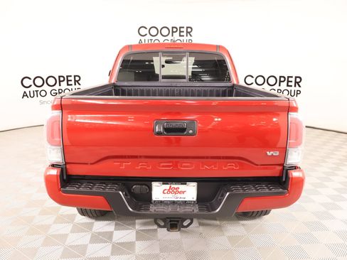 Used 2022 Toyota Tacoma TRD Sport w/ TRD Premium Sport Package RWD image 21