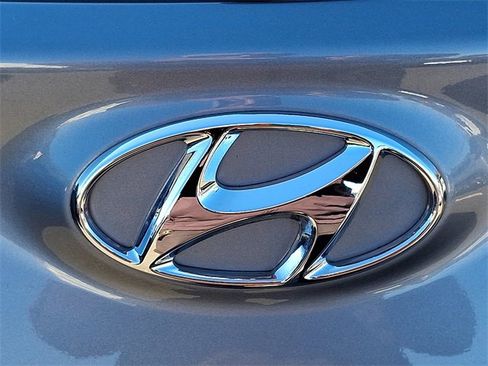 Used 2019 Hyundai Kona SEL image 29