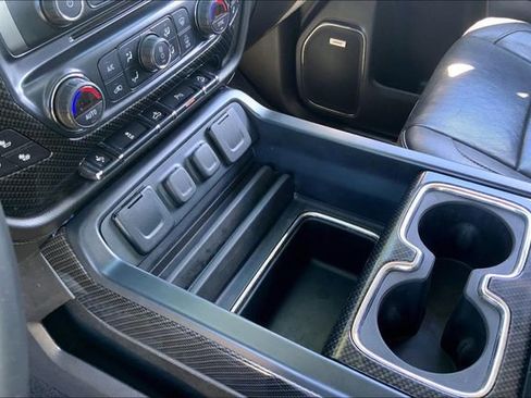 Used 2017 Chevrolet Silverado 1500 LTZ Z71 w/ LTZ Plus Package AWD/4WD image 17