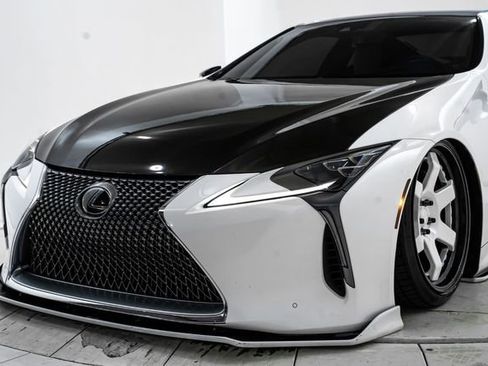 Used 2018 Lexus LC 500 Coupe w/ Touring Package RWD image 17