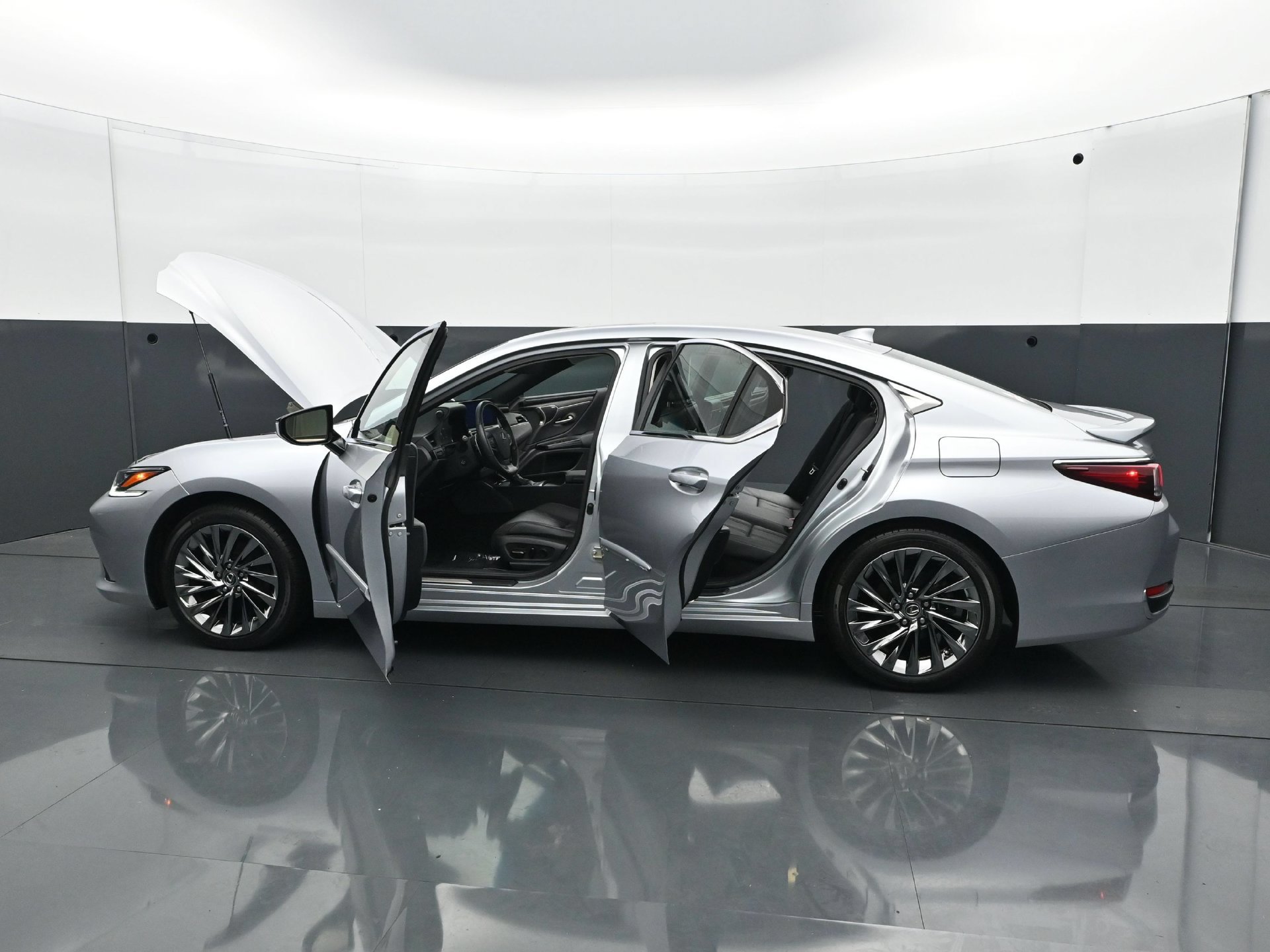 Used 2025 Lexus ES 300h FWD image 31