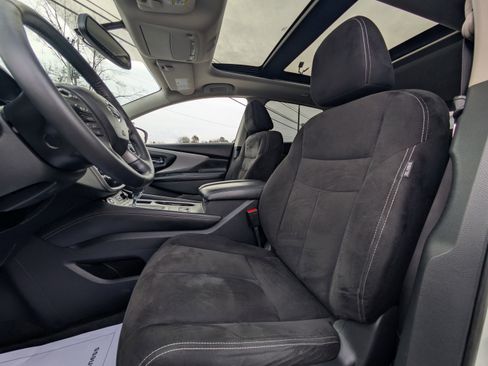 Used 2019 Nissan Murano SV w/ Premium Package image 29