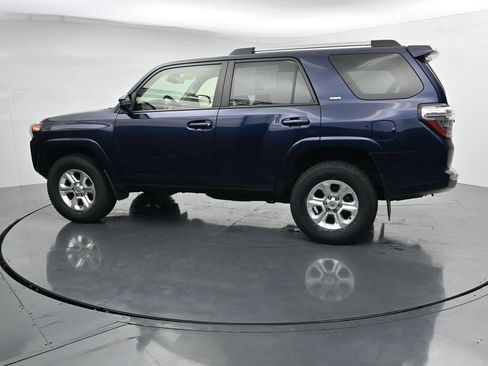 Used 2024 Toyota 4Runner SR5 AWD/4WD image 5