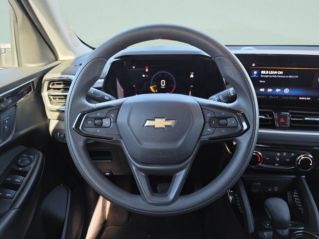 Used 2025 Chevrolet TrailBlazer LT FWD image 24