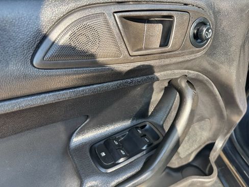 Used 2011 Ford Fiesta SE w/ 203A Rapid Spec Order Code FWD image 16