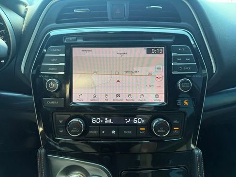 Used 2019 Nissan Maxima SR w/ Premium Package FWD image 12