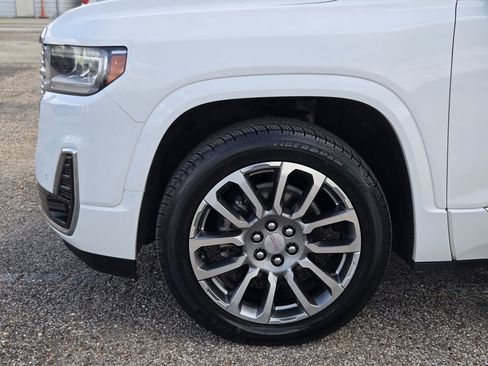 Used 2023 GMC Acadia Denali FWD image 9