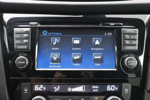 Used 2017 Nissan Rogue SL w/ SL Premium Package FWD image 15