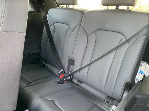 Used 2021 Audi Q7 2.0T Premium Plus w/ Executive Package image 39