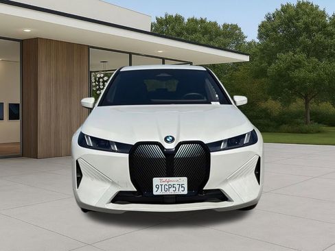 Used 2026 BMW iX xDrive45 w/ Climate Comfort Package image 4