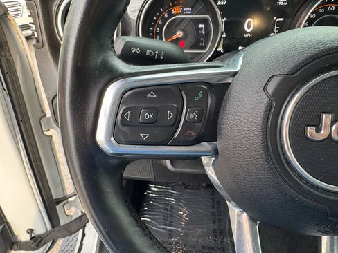 Used 2020 Jeep Wrangler Unlimited Sahara image 27