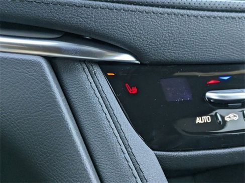 New 2026 Cadillac XT5 Luxury image 28