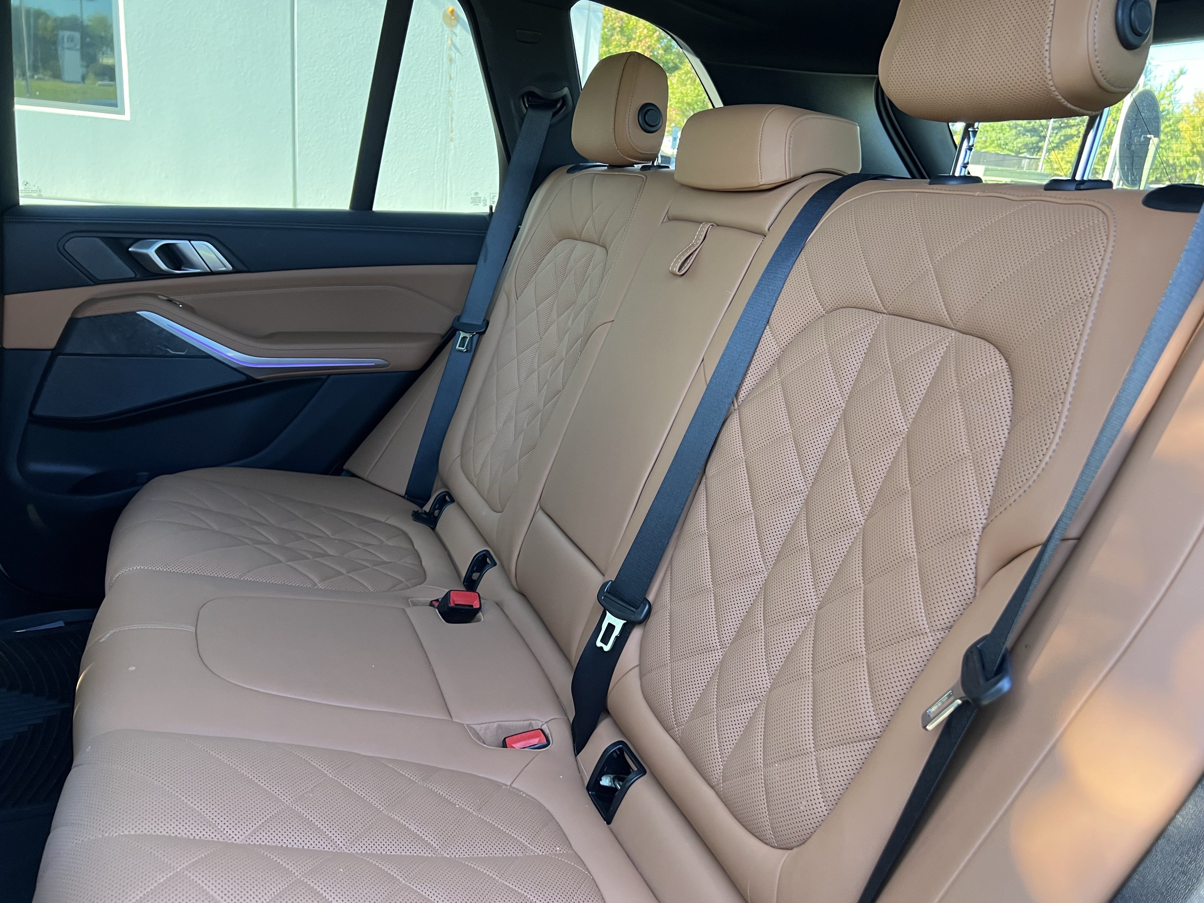 Used 2024 BMW X5 xDrive40i w/ M Sport Package AWD/4WD image 34