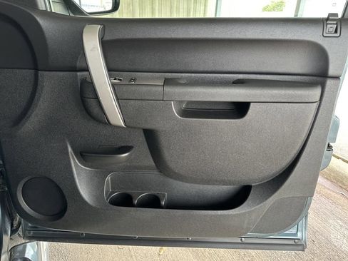 Used 2010 Chevrolet Silverado 1500 LT w/ Texas Edition image 30