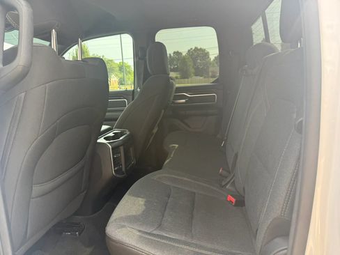 Used 2020 RAM 1500 Big Horn AWD/4WD image 16