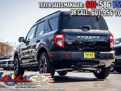 New 2025 Ford Bronco Sport Outer Banks image 4