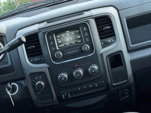 Used 2016 RAM 2500 Tradesman w/ Chrome Appearance Group image 5