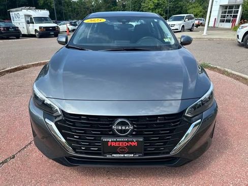 Used 2025 Nissan Sentra S image 8