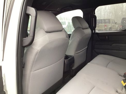 Used 2025 Toyota Tacoma SR5 image 17