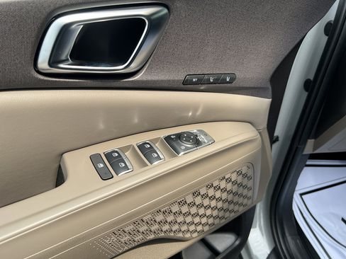 New 2026 Kia Carnival EX image 21