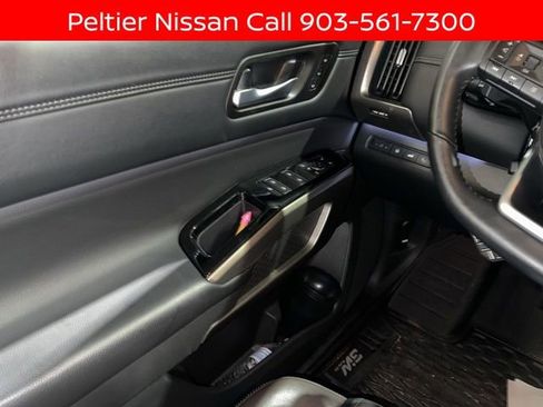 Certified 2024 Nissan Pathfinder Platinum FWD image 20