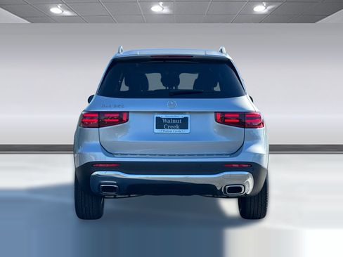 Used 2026 Mercedes-Benz GLB 250 image 9