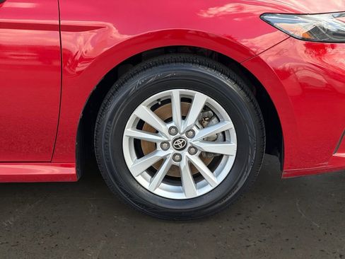Used 2025 Toyota Camry LE FWD image 10