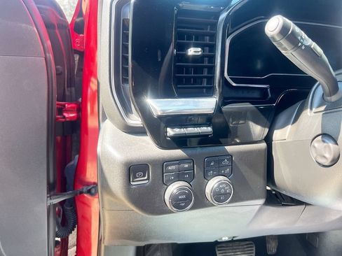 Used 2023 Chevrolet Silverado 1500 LTZ w/ Technology Package AWD/4WD image 10