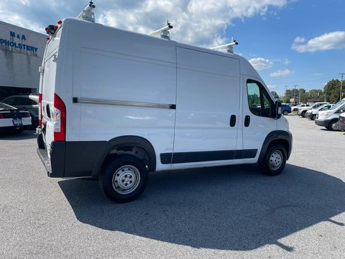 Used 2017 RAM ProMaster 1500 FWD image 3