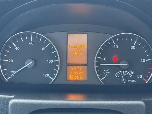 Used 2017 Mercedes-Benz Sprinter 2500 image 38