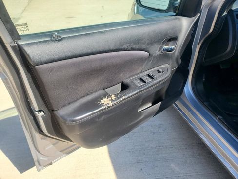 Used 2013 Chrysler 200 LX FWD image 15