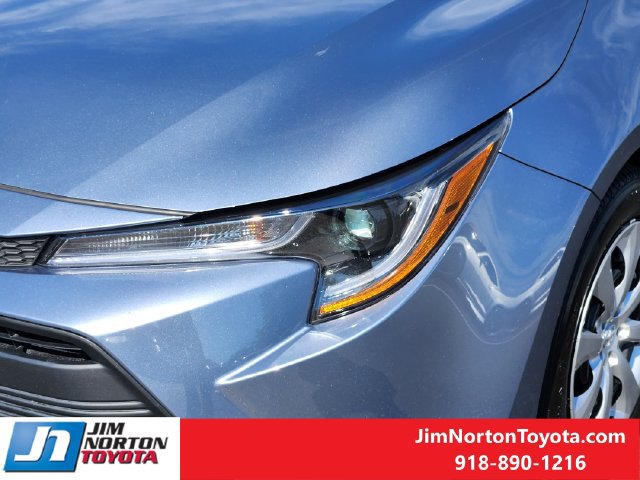 Used 2026 Toyota Corolla LE FWD image 10
