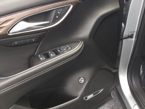 Used 2023 Buick Envision Avenir AWD/4WD image 13