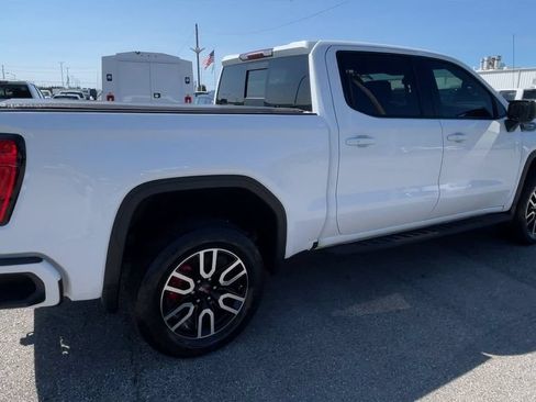 Used 2022 GMC Sierra 1500 AT4 w/ AT4 Premium Package AWD/4WD image 2