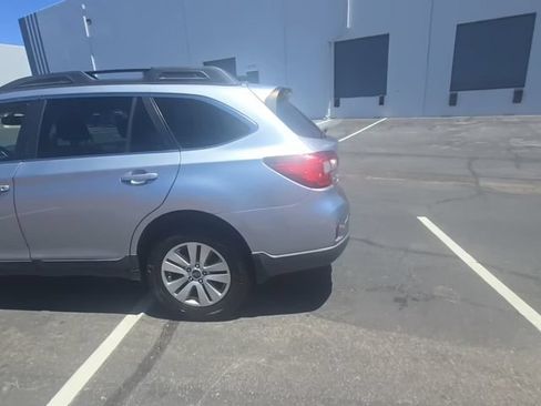 Used 2016 Subaru Outback 2.5i Premium w/ Popular Package #3 AWD/4WD image 2