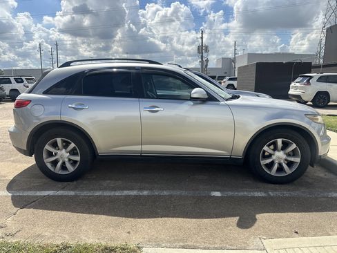 Used 2005 INFINITI FX35 AWD image 4