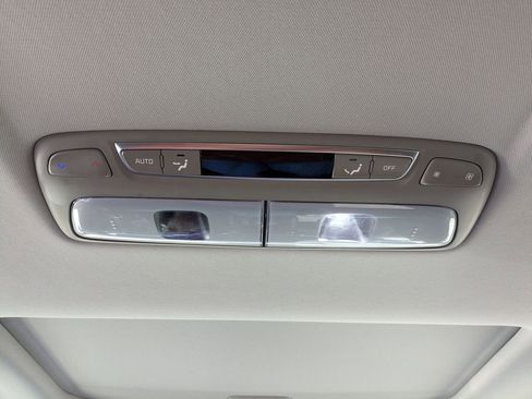 Used 2025 Kia Telluride S AWD/4WD image 29